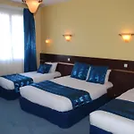Cathedrale, Hotel