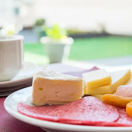 Hotel The Originals City, Cathédrale, 3*