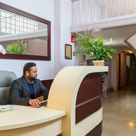 The Originals City, Cathedrale,