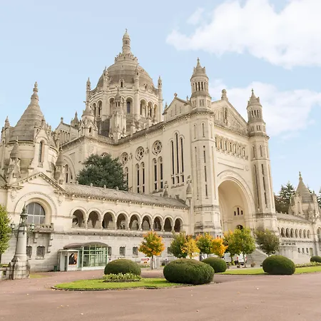 Cathedrale, Ξενοδοχείο Lisieux