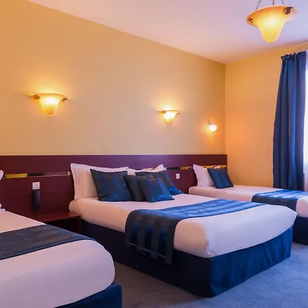 Cathedrale, Hotel 3*