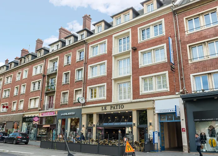 The Originals City, Cathedrale,