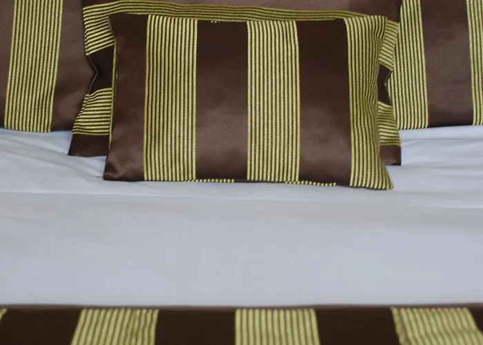 The Originals City, Cathédrale,