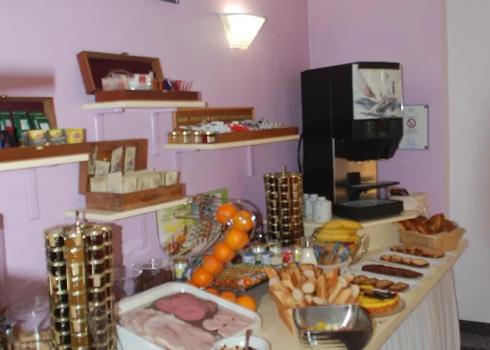 Otel The Originals City, Cathedrale, Lisieux