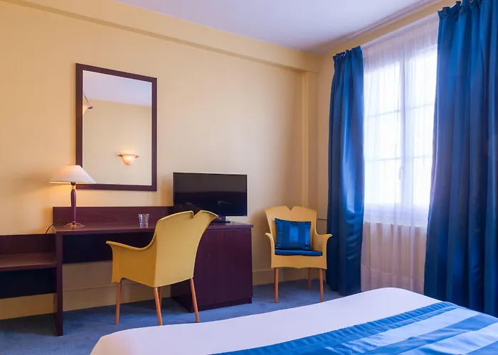 The Originals City, Cathedrale, Otel