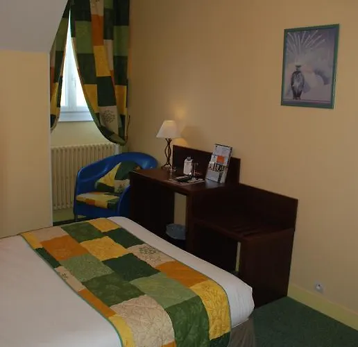 Hotel The Originals City, Cathédrale, Lisieux